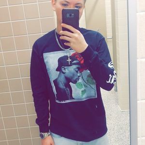 Meet your Posher, Grayson